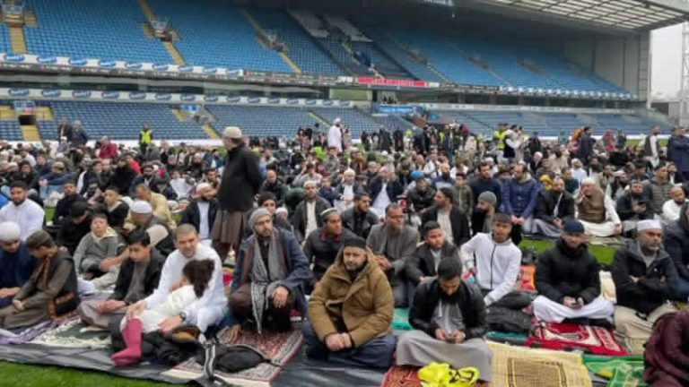 Blackburn Rovers, stat kapılarını bu kez bayram namazı için açtı!