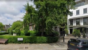 Chelsea’de bir kadın ve üç köpeği araba çarpması sonucu öldü