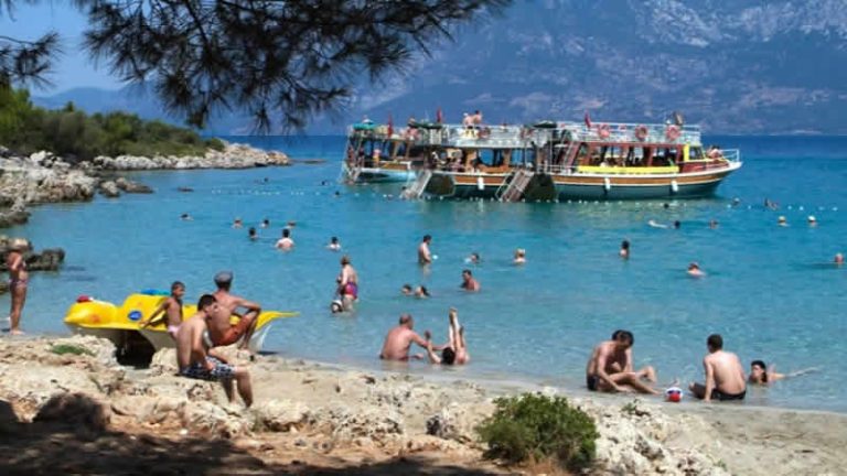 Dev seyahat acentasından yaz tatili planlayanlara “son dakika indirimi” uyarısı