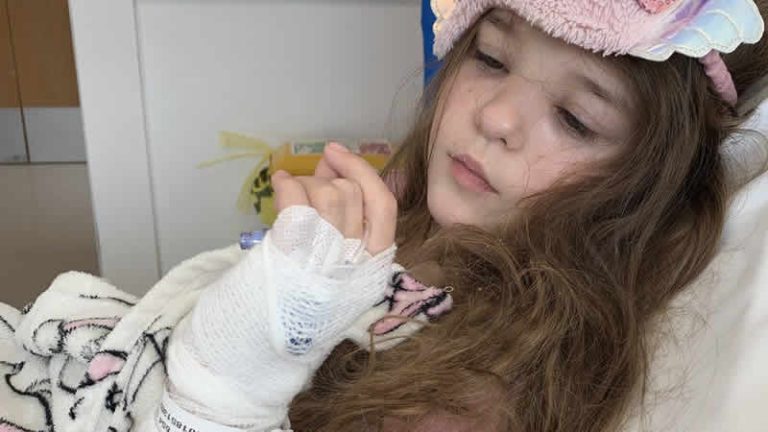 İngiltere’de ambulans bekleme süreleri hastaları tehlikeye atıyor