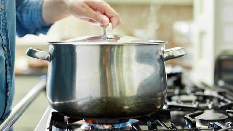 İngiltere’de destek paketi kapsamında enerji faturaları yardımı artacak