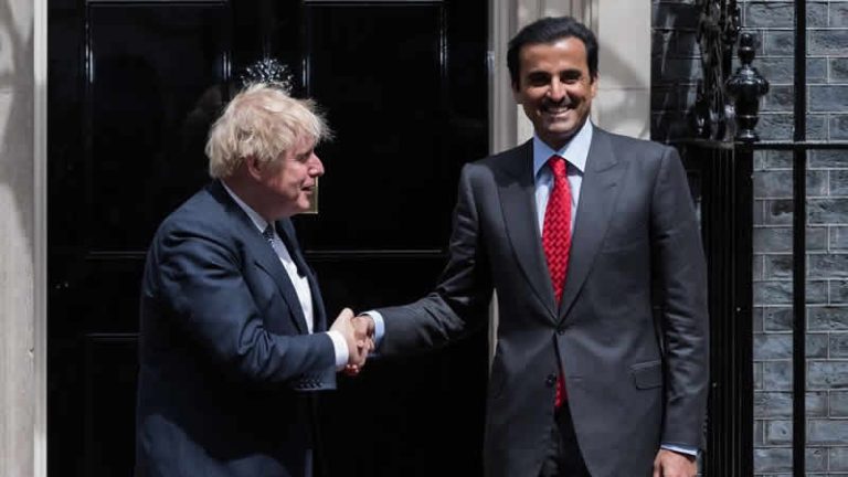 Katar’dan İngiltere’deki kilit sektörlere 10 milyar sterlinlik yatırım