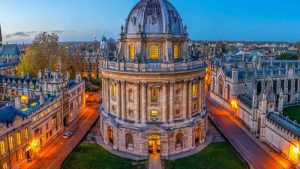 Oxford Üniversitesi, Ukraynalı sığınmacılara burs verecek