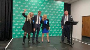 Türk siyasetçi Şazimet Palta İmre seçimlerden alnının akıyla çıkmayı başardı