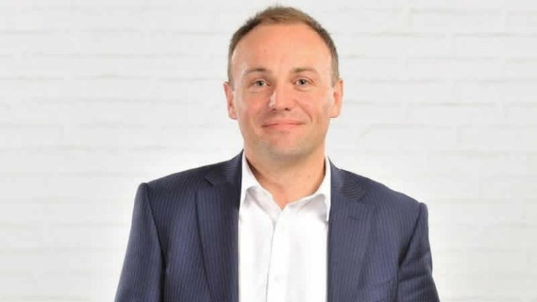 Boris Johnson, artan yaşam maliyetini düşürecek “kurtarıcıyı” buldu