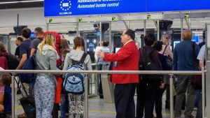 Havaalanlarında kriz yaşayan Almanya binlerce Türk işçi alacak