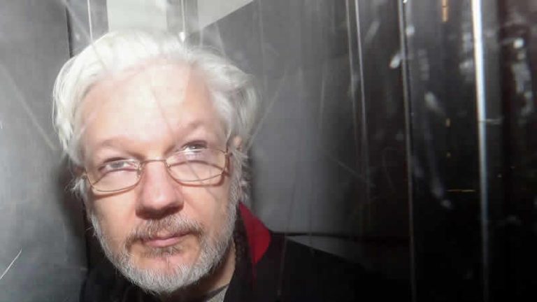 İngiltere, WikiLeaks’in kurucusunun ABD’ye iadesini onayladı