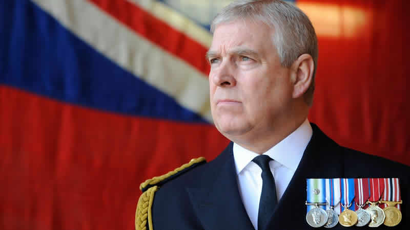 Kraliçe Elizabeth’in oğlu York Dükü Prens Andrew Covid-19’a yakalandı