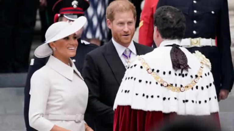 Kraliyet uzmanı yorumladı: “Harry ve Meghan artık birer yabancı”