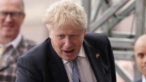 Muhafazakar Parti, Boris Johnson için güven oylaması kararı aldı