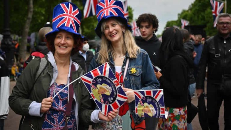 Platinum Jubilee Festivali, saraydaki parti ile devam ediyor