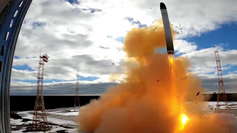 Rus generalden olay sözler: Vurulacak ilk yer Londra