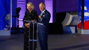 Kraliçe Elizabeth’in tahttaki 70’inci yılı konserlerle kutlandı