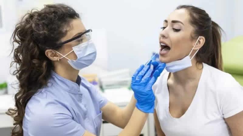 Covid-19 vakaları İngiltere ve dünyada yeniden artıyor