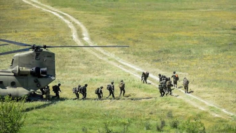 İngiltere, Finlandiya ve ABD arasında düzenlenen tatbikata katıldı