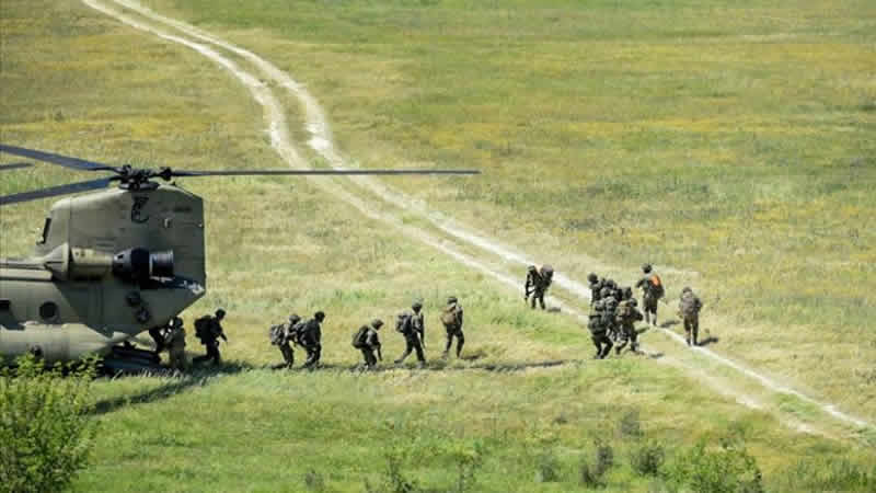  İngiltere, Finlandiya ve ABD arasında düzenlenen tatbikata katıldı