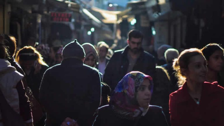 İngiltere’de Suriyeli Mültecilere 21 Günlük Uyarı