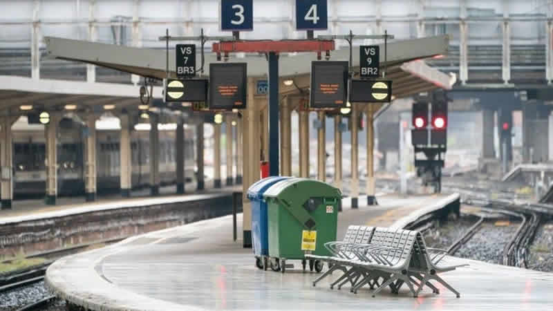 İngiltere’de demiryolu işçileri Ağustos’ta iki gün daha grev yapacak