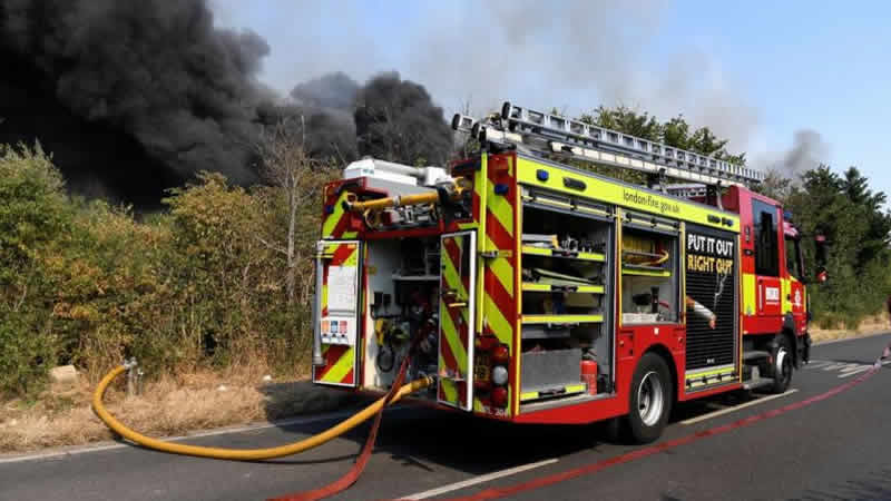Londra İtfaiyesi’nden tek kullanımlık mangalların yasaklanması talebi