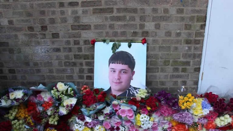 Londra’da öldürülen 17 yaşındaki Ali Baygören toprağa verildi