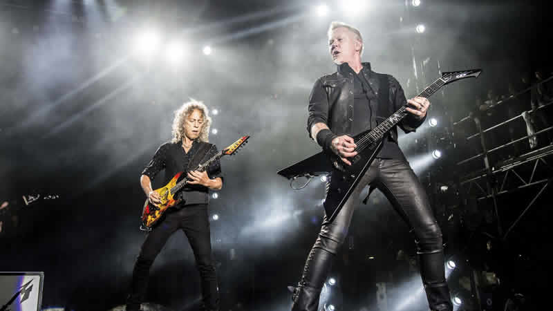 “Master of Puppets” Britanya’da küllerinden yeniden doğdu
