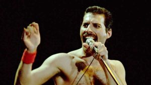 Queen’s Greatest Hits satış rekoru kırarak İngiltere tarihine geçti