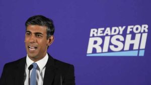 Rishi Sunak, İngiltere Başbakanlığı yarışında geride kaldığını itiraf etti