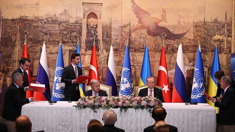 Tahıl koridoru için tarihi anlaşma İstanbul’da imzalandı