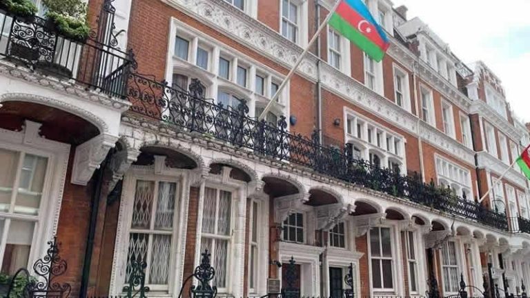 Azerbaycan’ın Londra Büyükelçiliğine saldırı