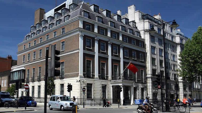 Birleşik Krallık: Çin Büyükelçisi Dışişleri Bakanlığı’na çağrıldı