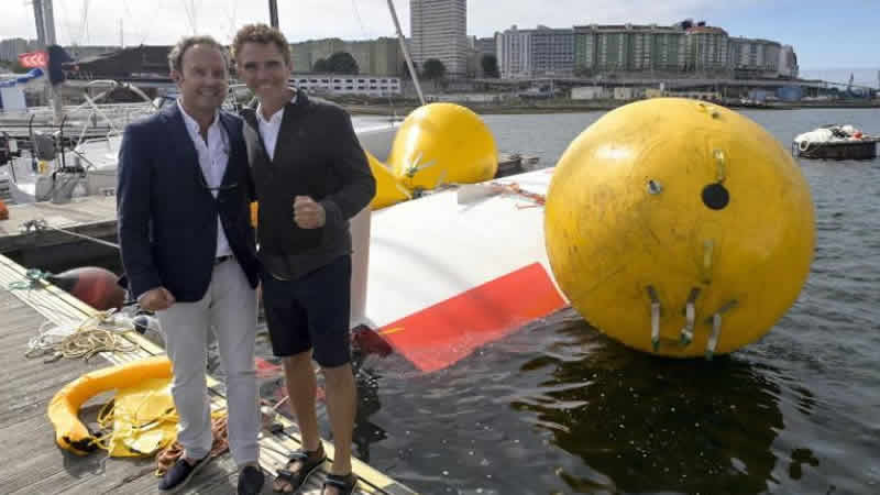 Fransız denizci Atlas Okyanusu’nda alabora olan teknede 16 saat hayatta kalmayı başardı