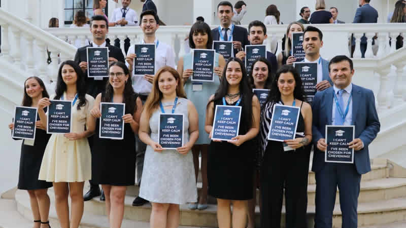 İngiltere’de burs kazanan Türk öğrenciler uğurlandı