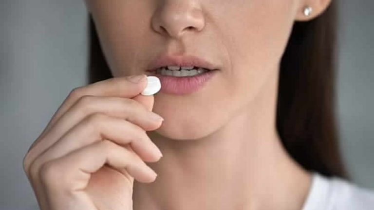 İngiltere’de evde gebeliğe son verme uygulaması kalıcı hale getirildi