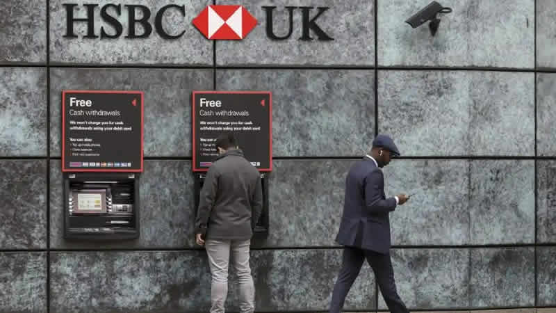 İngiltere’deki bankalardan çalışanlarına enflasyon desteği