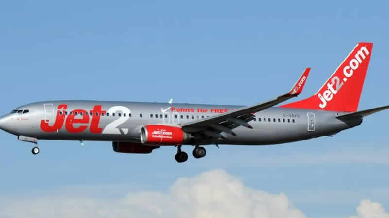 İngiltere’den Türkiye’ye giden uçağın pilotu bayıldı