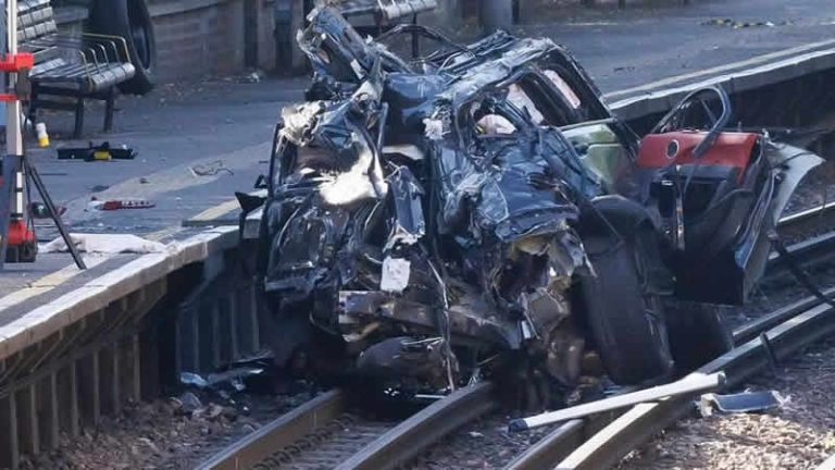 Londra’da Türk kızının hayatını kaybettiği kazada dehşet anlarını arabadaki arkadaşı anlattı