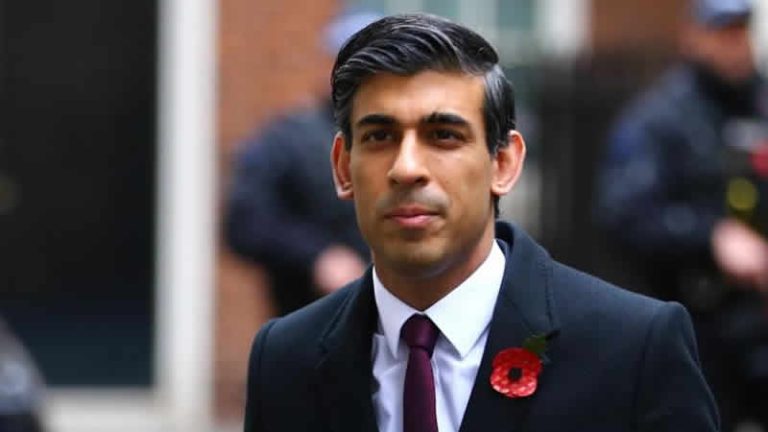 Sunak, “İngiltere’yi kötülemenin” aşırılık olarak tanımlanmasını önerdi