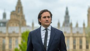 Görevden alınan bakanın eşinden, yeni Başbakan Truss’a hakaret