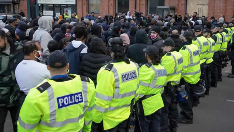 İngiltere Müslüman Konseyi’nden Leicester’daki saldırıya kınama