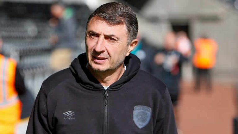 Hull City, Shota Arveladze ile yollarını ayırdı