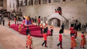 İngiliz-ABD medyasının ‘Kraliçe’ kavgası