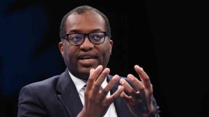 İngiltere hükümetinden kapsamlı vergi kesintisi paketi