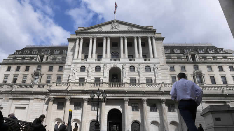 İngiltere Merkez Bankası faiz artırdı