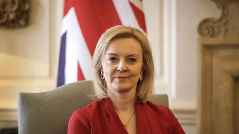 İngiltere, Ukrayna’ya 2.6 milyar dolarlık askeri yardım sözü verdi