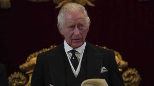 Kral III. Charles’ın monogramı tanıtıldı