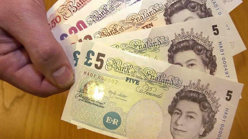 Kraliçe sonrası İngiltere’de banknotlar da değişecek