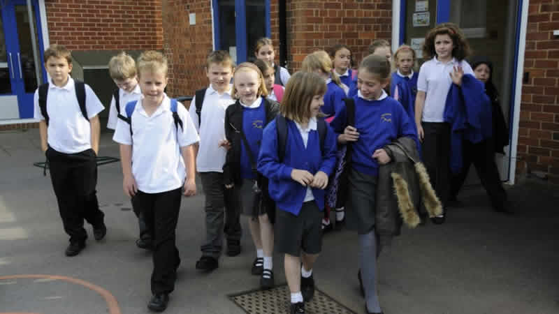 Londra’da ilkokul kontenjanları boş kaldı