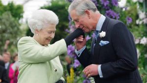 Prens Charles İngiltere’nin yeni kralı ve devlet başkanı oldu