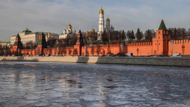 Rusya, 30 İngiliz vatandaşına ülkeye giriş yasağı getirdi