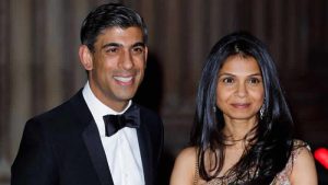 10 numarada ikamet edecek en zengin çift